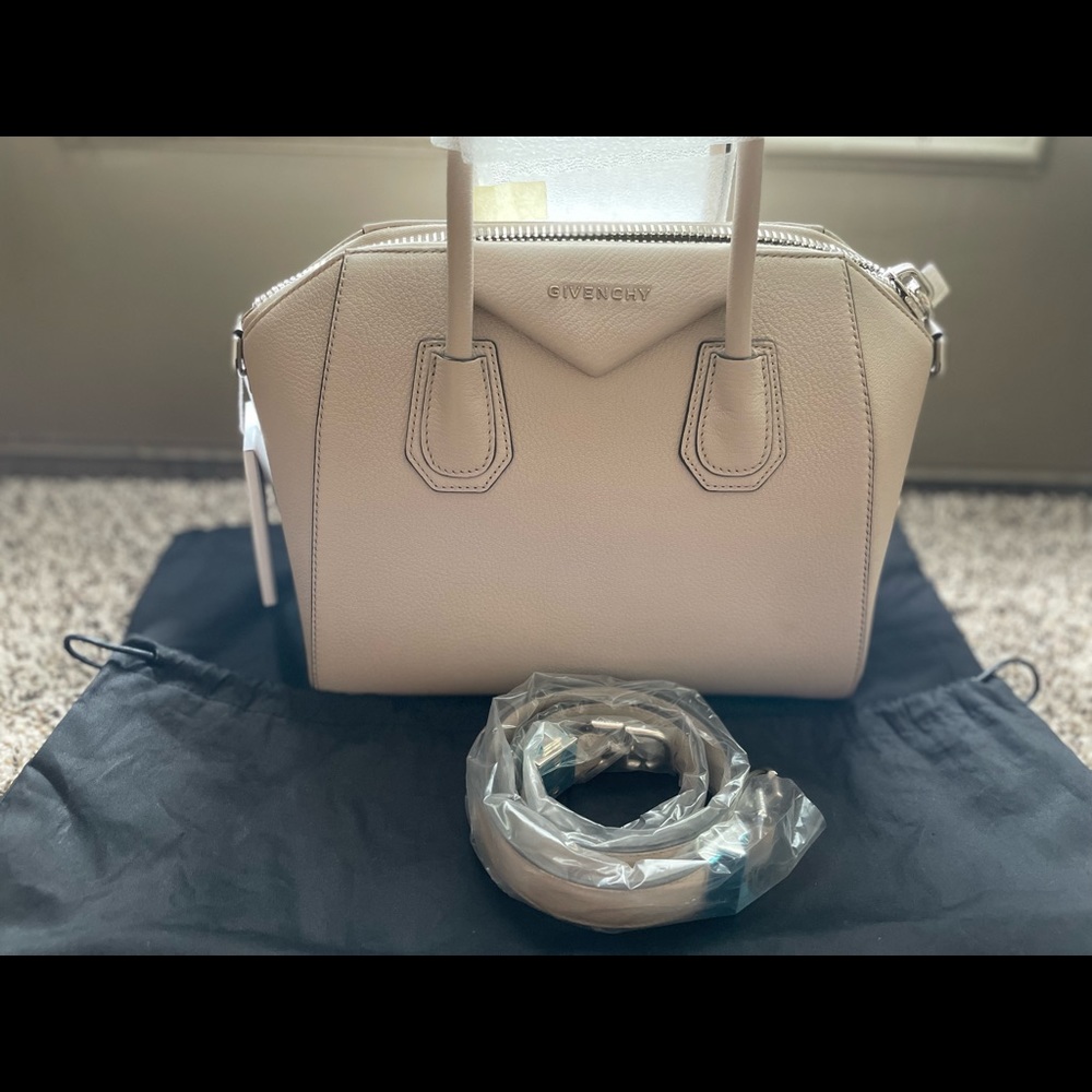 Authentic Small Givenchy Antigona in Pebbled Leather